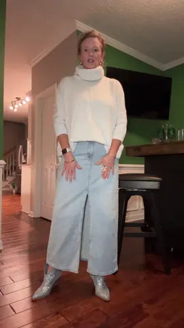 Thecwesther has dipped #OOTD #walmartfinds #targetfinds #target #ross #teacheroutfits 