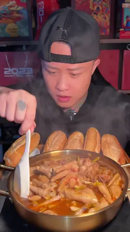 Chân Gà Xào Siêu Cay, Quá đã ae ơi#gauvlogs #xuhuong #xh #xhtiktok #ănvặt #ănđêm #siêucay #review #asmr #mukbang #chângàsốtthái 