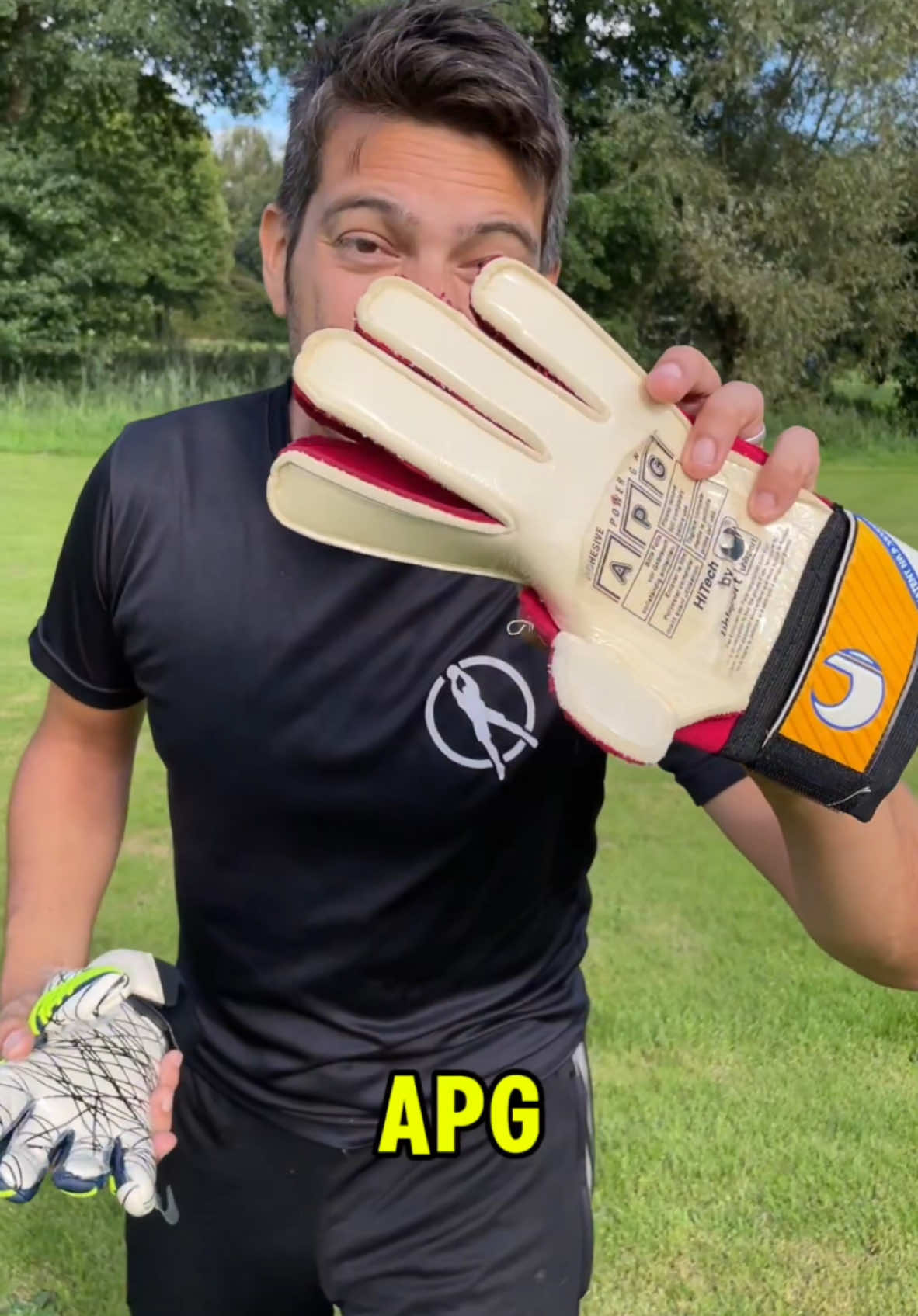 AMAZING ULTRA GRIP VS APG LATEX #goalkeeper #keeper #portero #torwart 