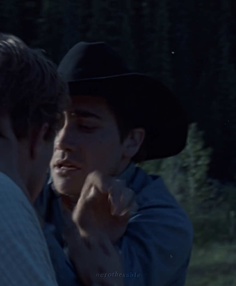 i’m crying why are the flashes running away 😭😭 | ib/ac: @𝙩𝙧𝙞𝙣 ♱ | #brokebackmoutain #brokebackmountainedit #jacktwist #jacktwistedit #ennisdelmar #ennisdelmaredit #heathledger #heathledgeredit #jakegyllenhaal #jakegyllenhaaledit #edit #fyp #ae #aftereffects 