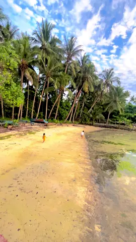 Disuatu sore yang menenangkan… #pantaiyennyabo #sorido #soridoyenyabo #biaknumfor #biakpapua #papuatiktok #explorebiak #explore papua #exploreindonesia 
