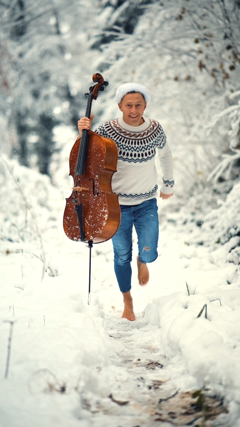 Last Christmas ❄️🎻 #cello #christmas #coversong 