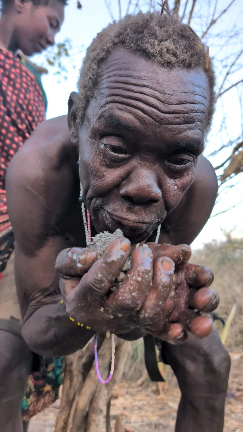 What 😂😋‼️😲 See how old man enjoys his favorite Soup,he can't wait eating Hot is culture 🤤🍲#UK #tiktokindia #hadzabetribe #hadzabetribe #africastories #tiktokindia #USA 