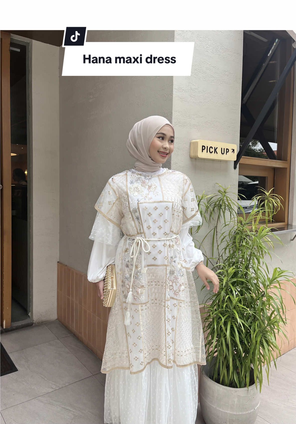 HANA OUTER DRESS BRUKAT #outfitlebaran #gamislebaran #outfitlebaran2025 #outerbrukatviral #gamiskondangan #fatunhijabs #gamisbrukat 