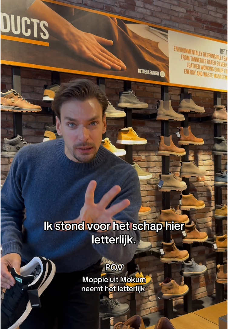 Altijd reuring met Nel in de toko. @Béla Becht #nelsonschoenen #schoenenwinkel #mokum #comedy #fyp 