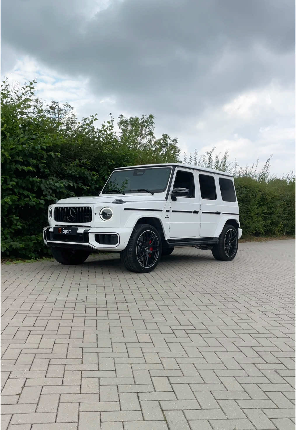 The brand new G63 AMG in white with the night package! 😮‍💨 #mercedes #amg #g63 #benz #mercedesbenz #mercedesamg #g63amg #fy #foru #forupage #foryoupage #foryourpage