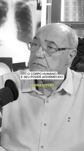 O corpo humano é composto por um número impressionante de átomos, estimado em aproximadamente 7 octilhões (7 x 10²⁷). @dr.paulocesarfructuoso #corpohumano #poder #energia #autoconhecimento #eletricidade #potencia