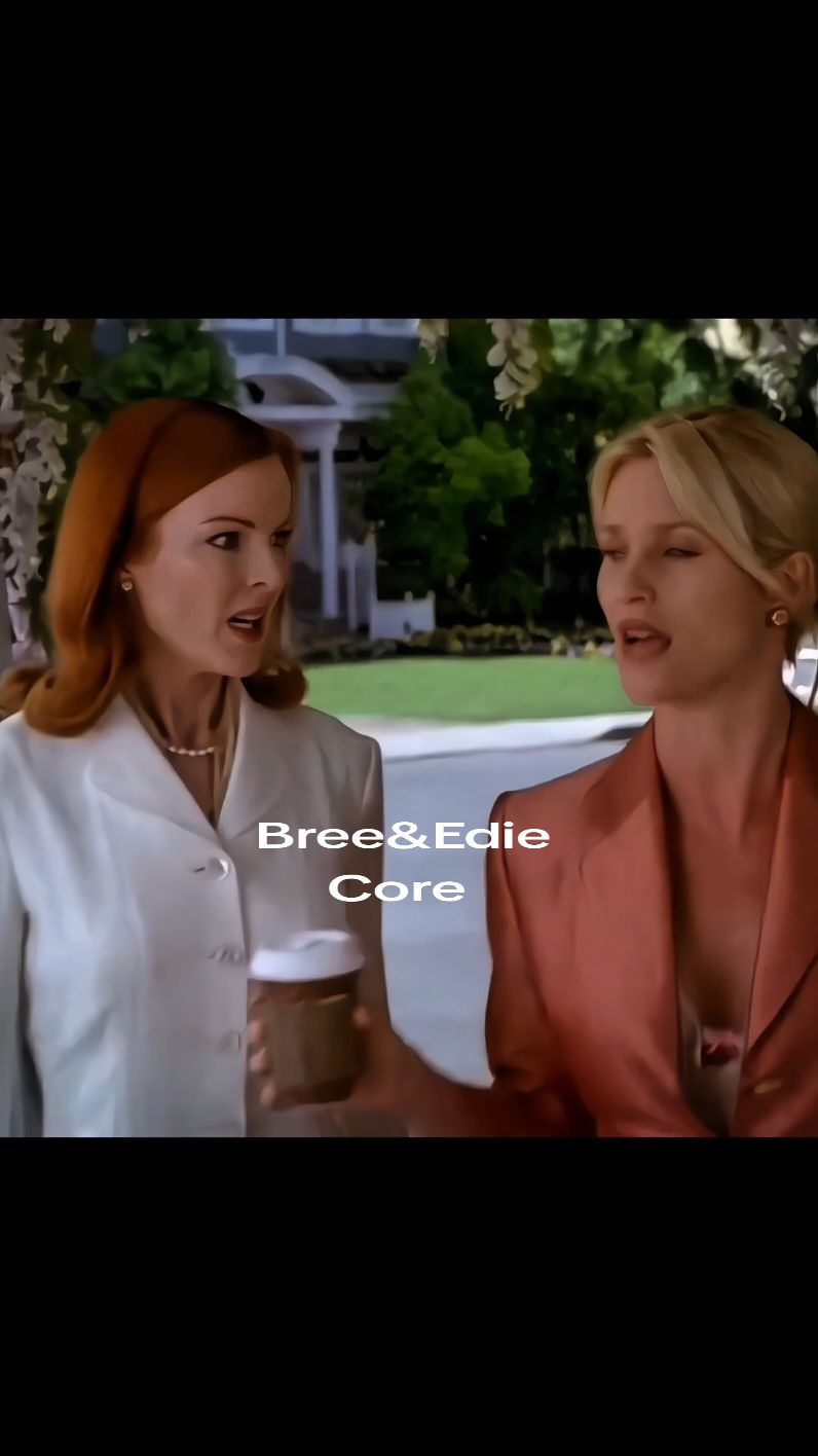 The iconic duo 😭🌝 - - Tags: #desperatehousewives #desperatehousewivesedit #BreeVandeKamp #Bree #BreeVandeKampedit #GabySolis #GabySolisedit #LynetteScavo #LynetteScavoedit #SusanDelfino #SusanMayeredit #MarciaCross #Evalongoria #FelicityHuffman #TeriHatcher #edit #fy#viral - - Scp: @delfinosedits