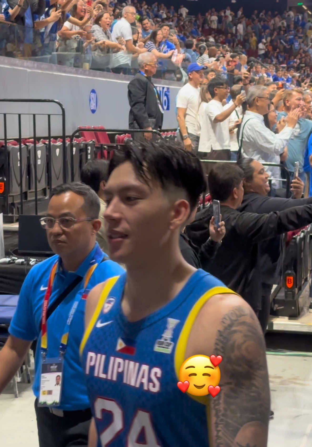 Ngiting wagi! #gilas #gilaspilipinas🇵🇭 #gilaspilipinas #gilasvsnewzealand #scottiethompson #justinbrownlee #kaisotto #dwightramos #dwightramos💙 #junemarfajardo #chrisnewsome #masonamos #kevinquiambao #japethaguilar #carltamayo #carltamayo33 #cjperez #cjayperez #calvinoftana 