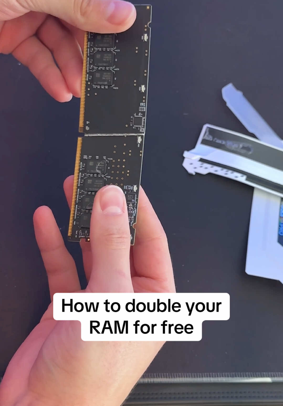 Show this tip to a friend that needs more RAM #pcgaming #pcgamer #pcgaming #signalrgb 