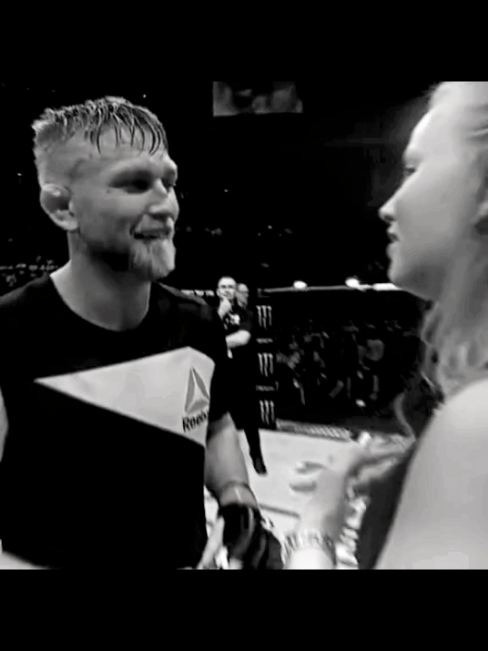 ❤️‍🩹😍🔥 #alexandergustafsson #family #notorious_ufc #wife #support #recommendations #recomendation #sports #UFC #mma #respect #boxing #kids #illiatopuria #conormcgregor #danhooker #familia #fyp #viral_video 