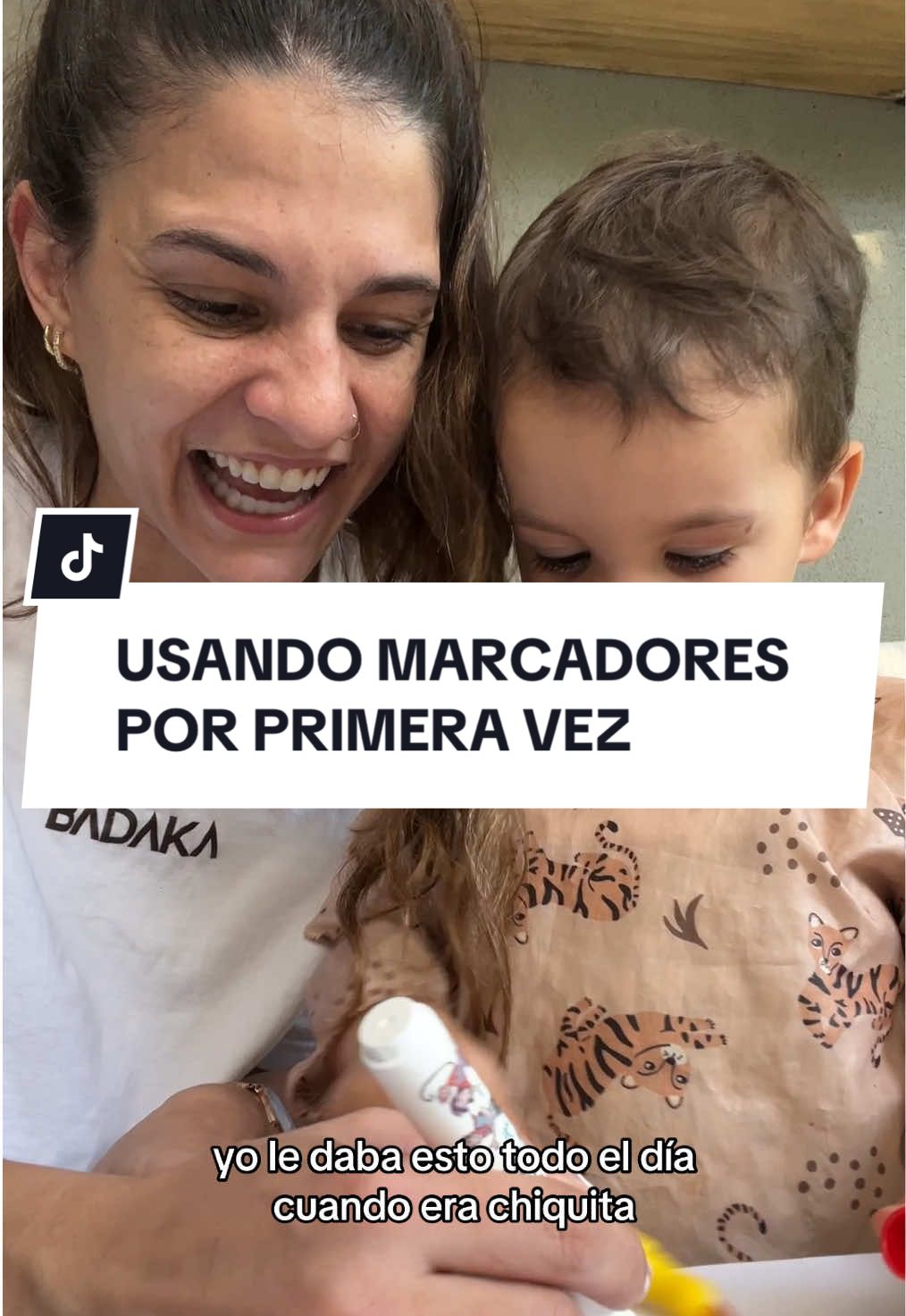 Ya me quiero morir pero bueno…el esta feliz. La maternidad es un enfrentarse a tus pesadillas constantemente 🤣 exagerada ante todo @edding_ar lpm jajajaja menos mal que son lavables 🤣 #crianza #bebe #mamaprimeriza #maternidadreal #Vlog #mama 