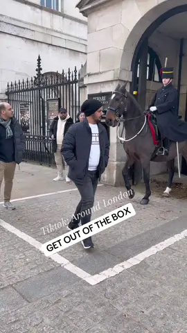 Run as fast as you can. Get out of the box. #fyp 