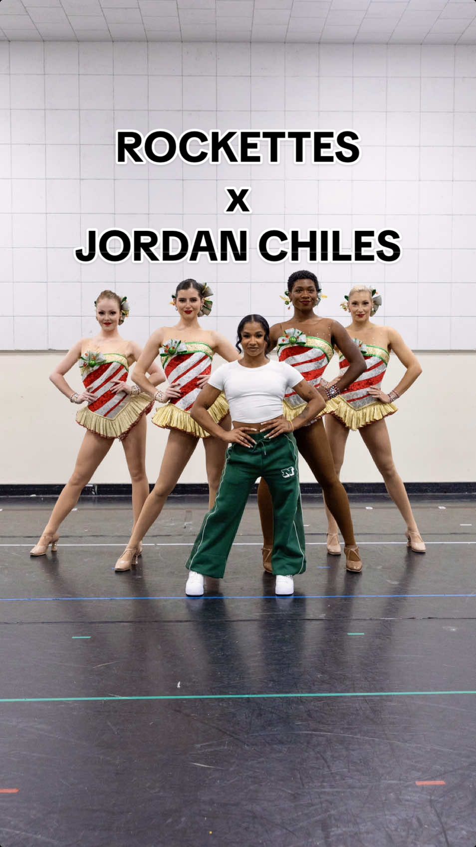 Excuse us while we serve 💅 @Baby Jo  • • • #Rockettes #RadioCityRockettes #RadioCity #RadioCityMusicHall #TheRockettes #Christmas #ChristmasSpectacular #HolidaySeason #Bucketlist #Kickline #Ballet #Tap #Jazz #PrettyGirlsWalk #JordanChiles 