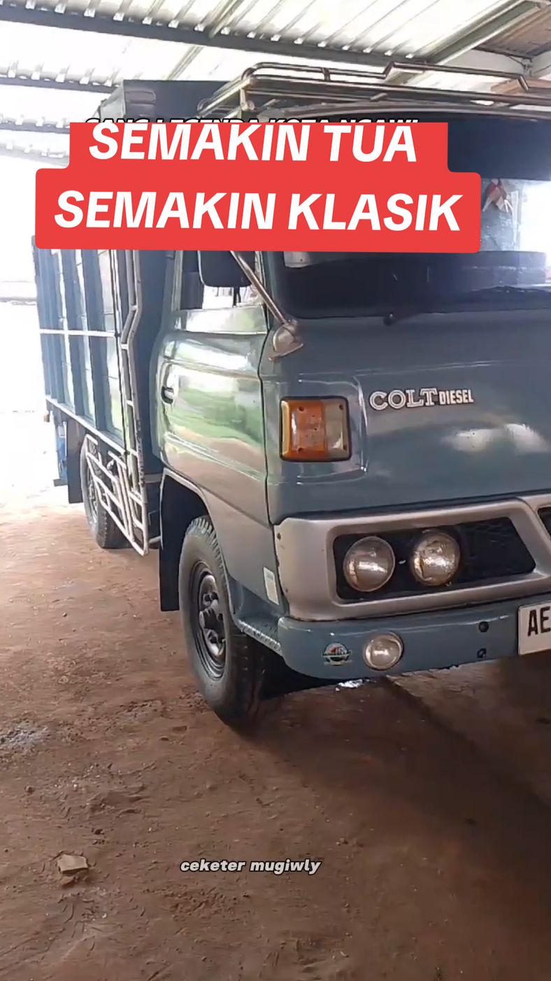 Ceketer menolak punah punya bengkel  las puji barokah ngawisetiap hari muatan tralis  #ceketer #umplung #umplung_mania #ceketer_menolak_tua #ceketert200  #truktua #jambrong #mitsubishi  #coltdiesel #fuso #ktb #besitua #bengkellas #sopirtua #sopirtruk #sopirtruck #sopirtruck #ngawi #kebumen #kebumenkeren #ceketer 