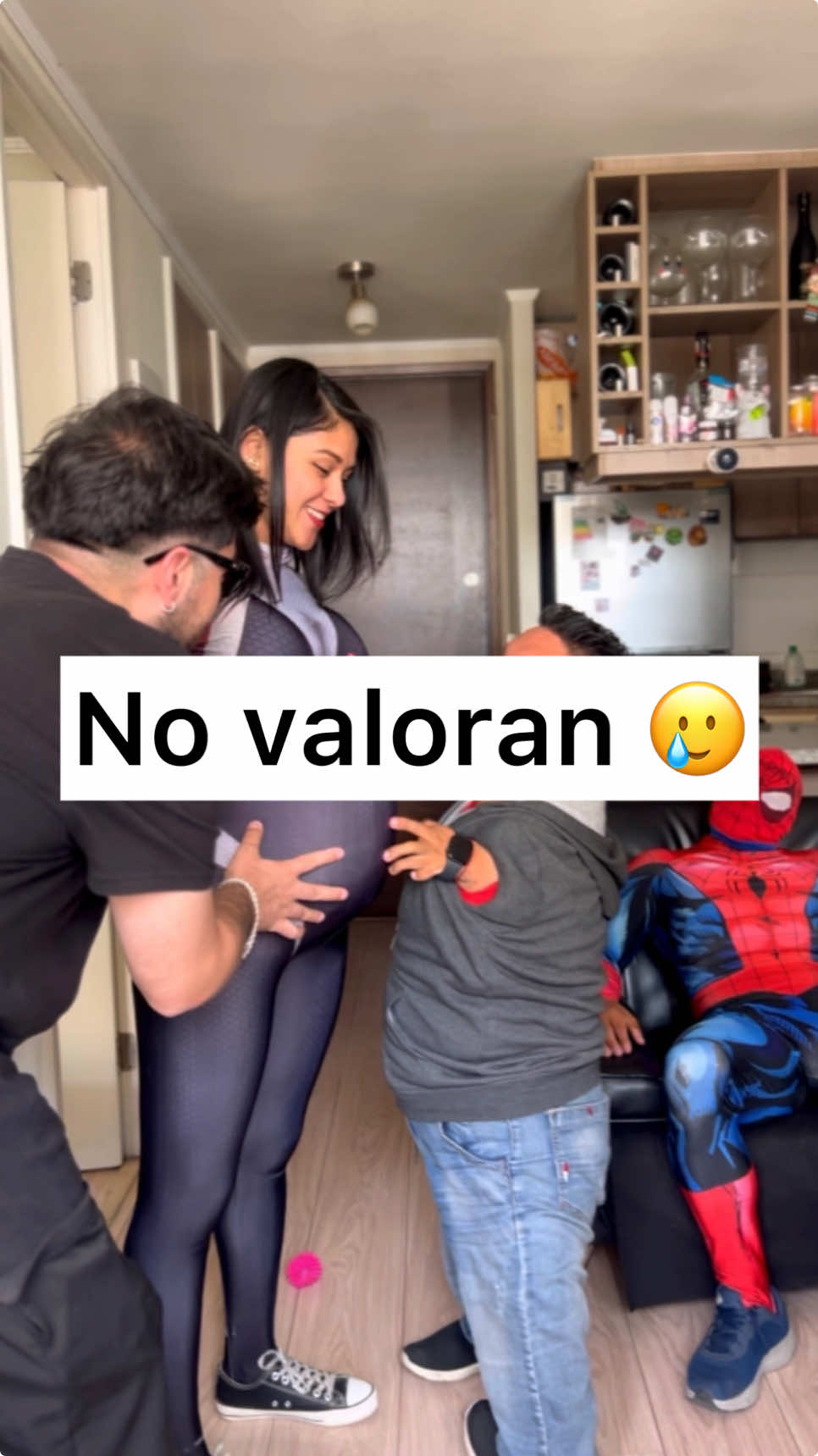 No valoran 🥲🤣 @DaysbelGil.  . #humor #comedia #risas #humordeparejas #sensualspiderman #estupidoysensualspiderman #humorlatinl #humormexicano 