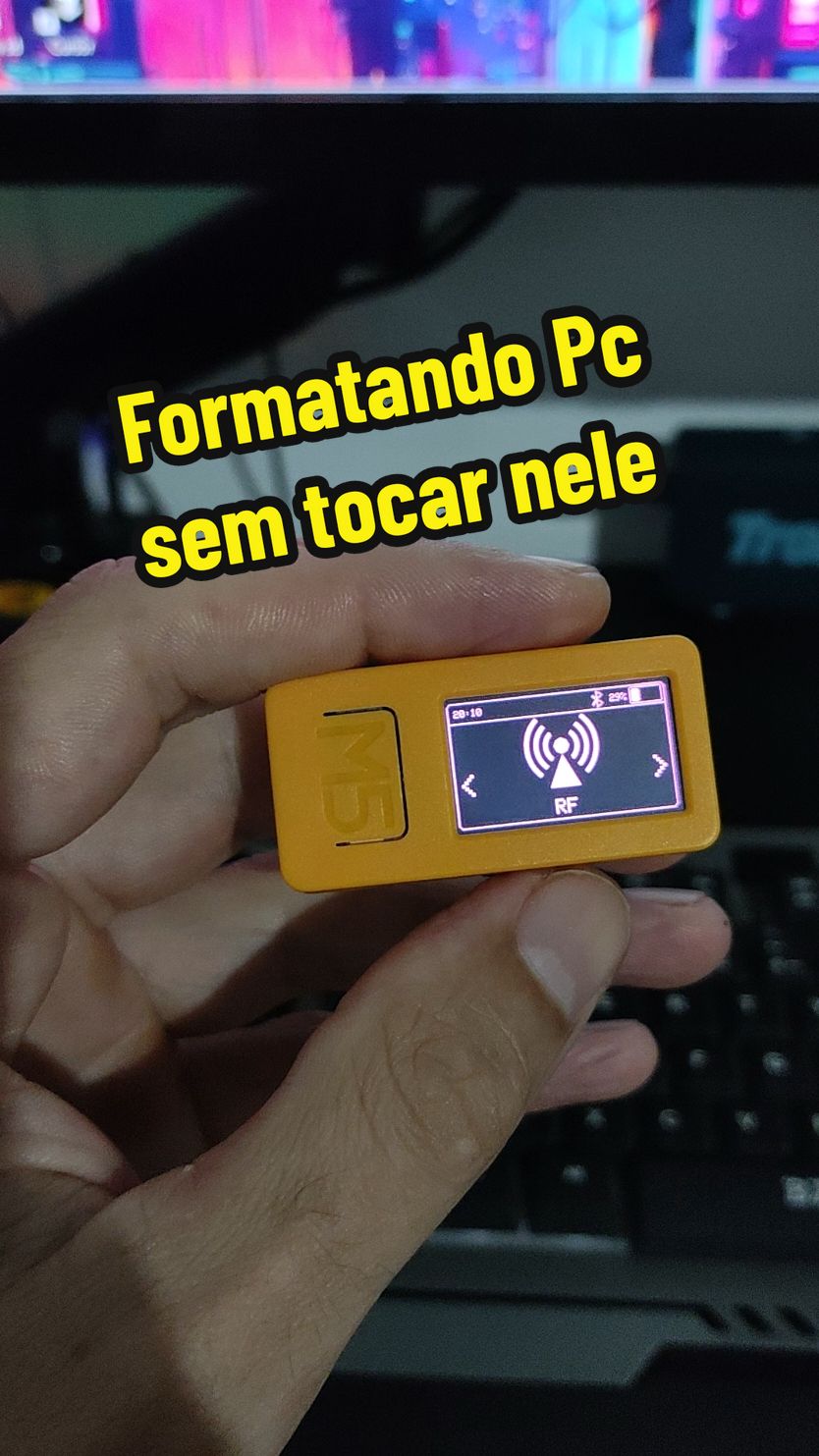 Formatando Pc sem tocar nele @Testando Tecnologias  #hacker #formatar #pc #m5stickcplus2 #badble #script #computador #testando #tecnologias 