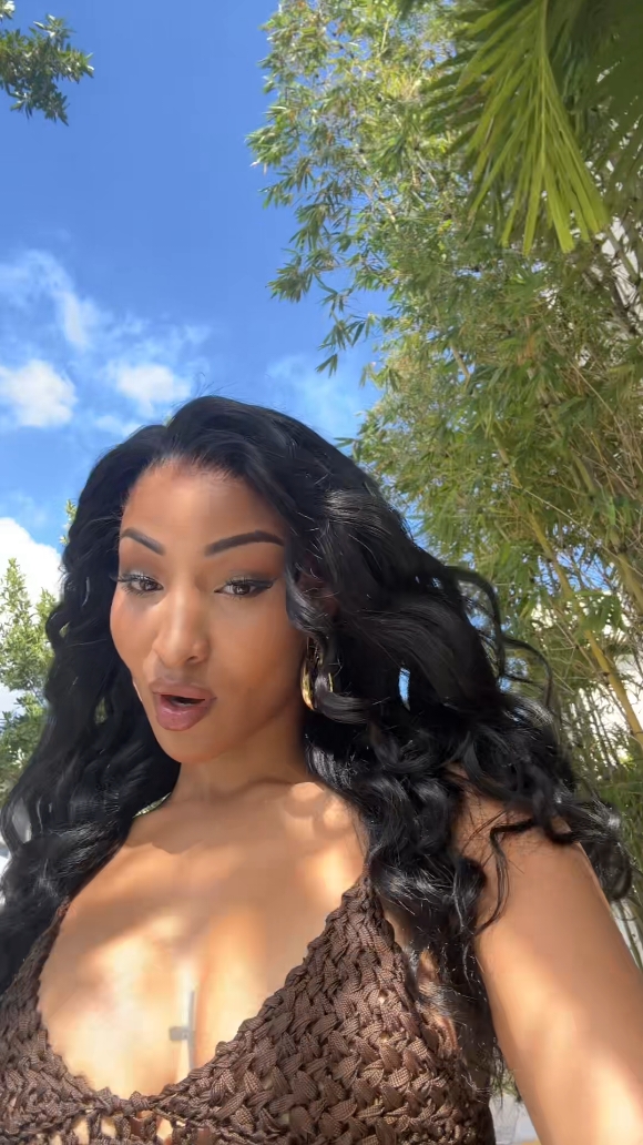 how is she a real person?! #shenseea #softglam #blowthisup #fyp #viraltrend #fypシ゚viral 