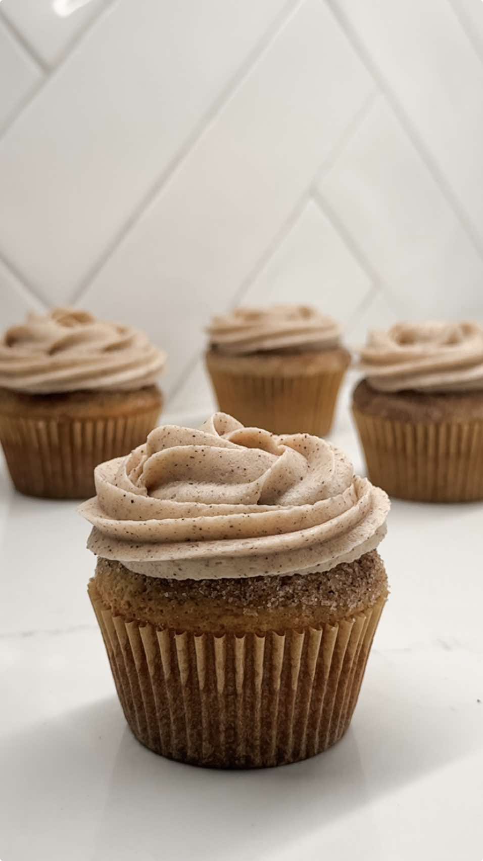 Replying to @jessica.dimarco these were a best seller back in my cupcake days! 🧁🤩 #cupcakes #cupcakerecipe #churrocupcakes #fyp #foryou 