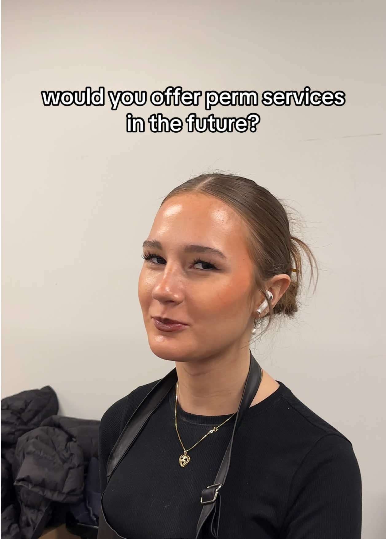 Would you offer perm services?! #perming #hairsalon #beautyschool #hairstylist #perm #permwrap #salon #hairsalon #cosmetologist #hair #relatable #saloninterview 