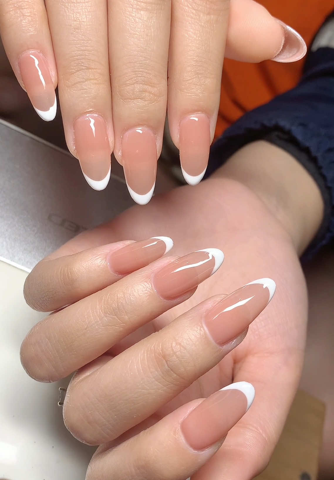 #nails #xuhuongtiktok #xuhuong #matmeoanhtrang #nailxinh #nailnhenhang #nailnhenhangxinh 