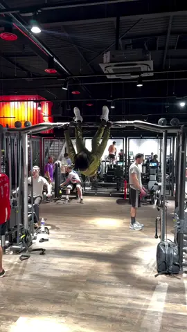 What do you think of an ab workout like this? 😨 #😱 #🦁king_team🦁 #💯💯💯 #🦅eagle🦅 #😱 #🦁 #🦅 #💯 #challenge #🙈 