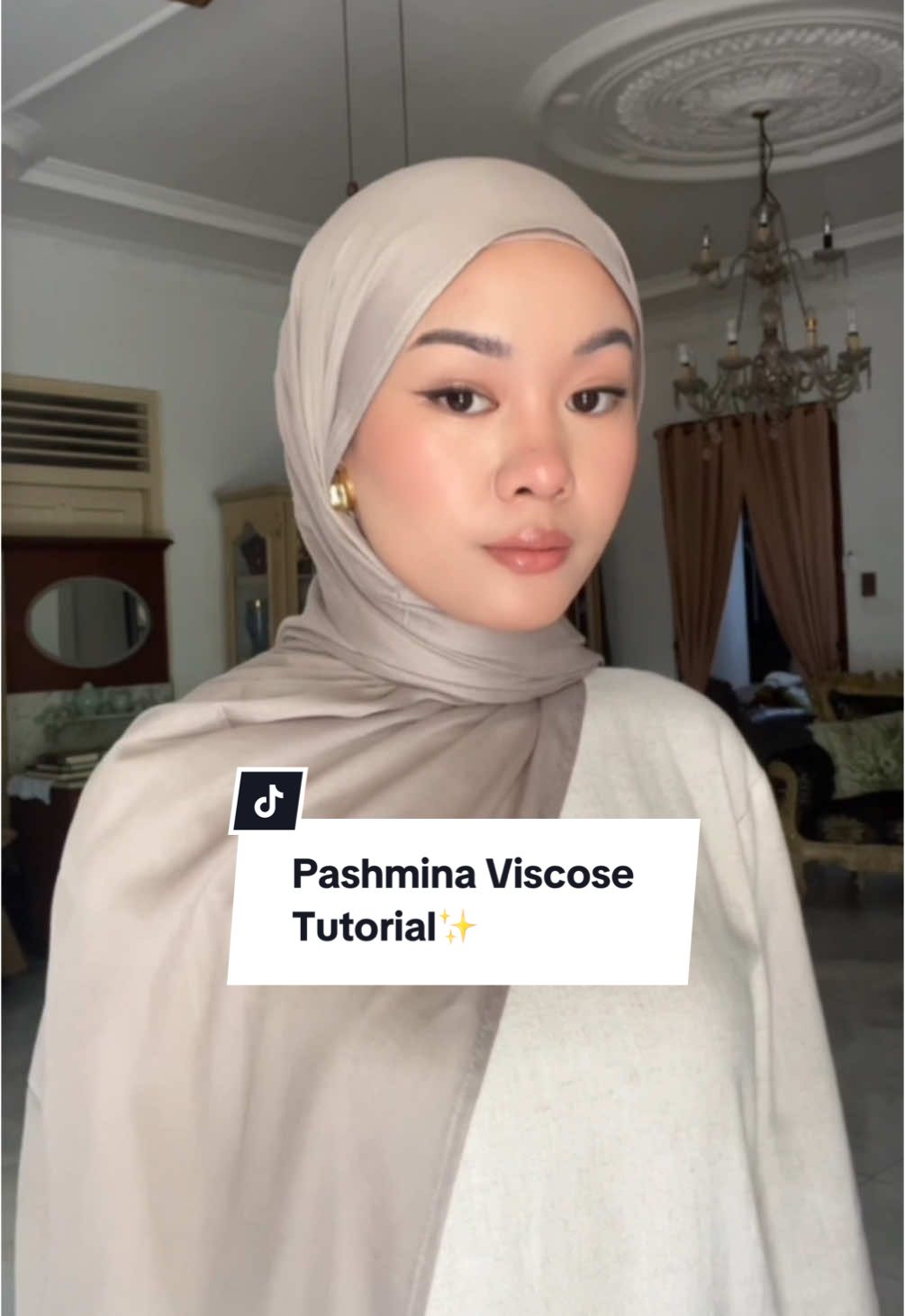 Siapa suka look pashmina viscose yang simpel tapi tetap elegant? Ini dia tutorialnya🫶🏻✨ #pashminaviscose #viscose #viscosehijab #tutorialpashmina #wmdfashion #gilagilajualan #TikTokShop #tiktokaffiliate #rekomendasi 