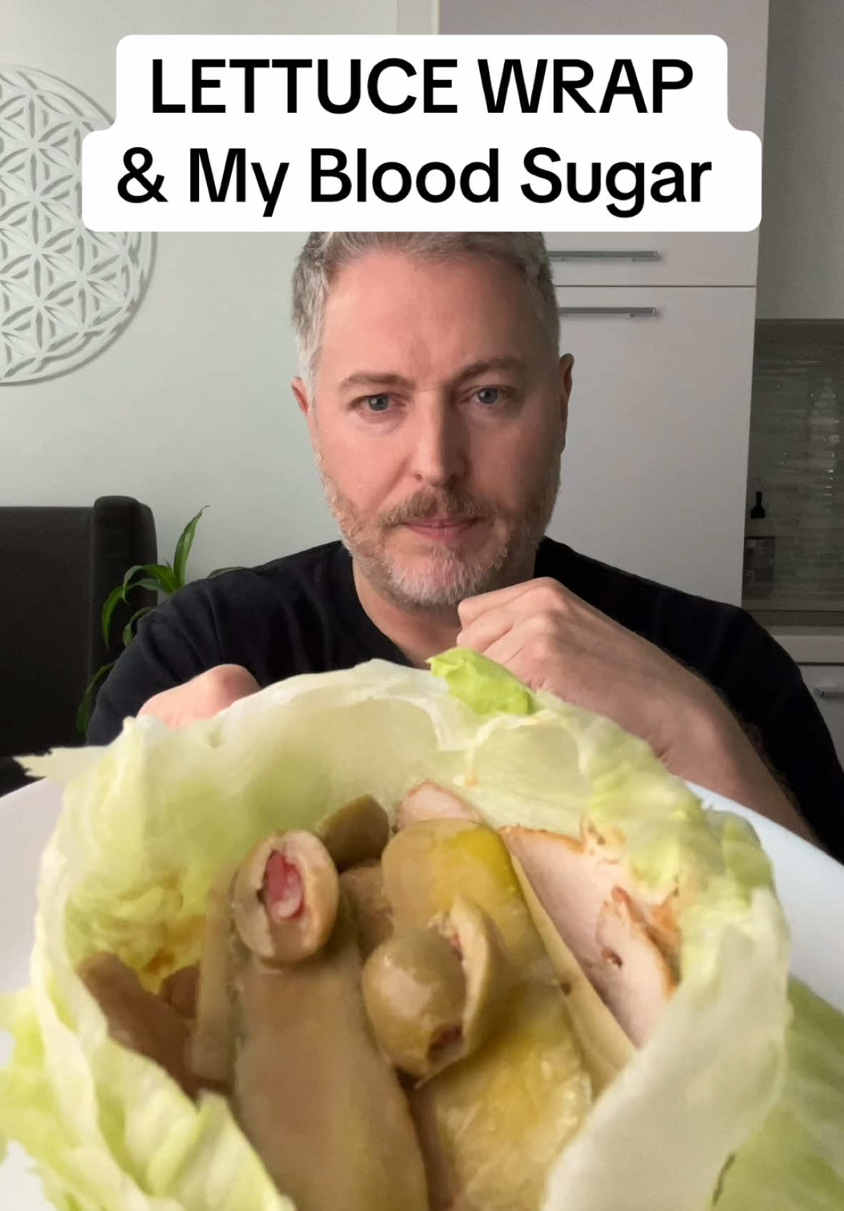 Turkey and cheese, lettuce wrap and my blood sugar. How does it affect my glucose levels? #glucose #bloodsugar #insulinresistant1 #lettucewrap 