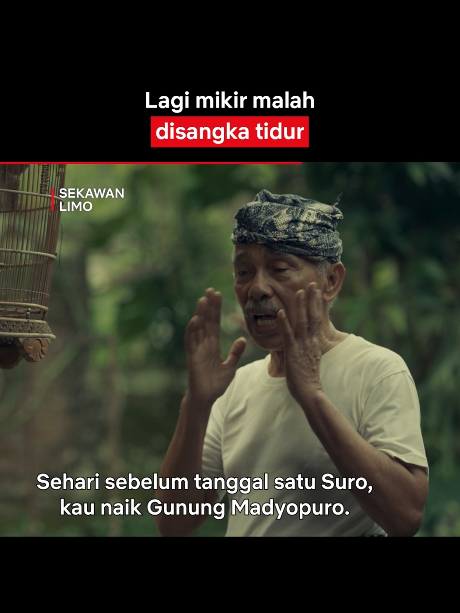 Mbah Dukun (Cak Kartolo) Lagi mikir malah disangka tidur sama Dicky (Firza Valaza)  Bagi yang belum nonton Film Sekawan Limo sudah ada di Netflix ya 🔥🔥🔥 #sekawanlimo #filmsekawanlimo #kawalsekawanlimo #netflix #trendingnetflix #sekawanlimofilm #sekawan_limo #skakstudios #starvisionplus #bayuskak #donopradana #nadyaarina #keisyalevronka #devinaaureel #jeniferlaurens #firzavalaza #cakkartolo #tinikartolo #benidictussiregar #indrapramujito #trikarnadinata #betasofiansyah #audyaananta #angiewilliams #sarahtumiwa #cakukil #arifalfiansyah #fuadsaswita #prasadri #egikemka #filmsekawalimo2 #sekawanlimo2 #sekawanlimo2 