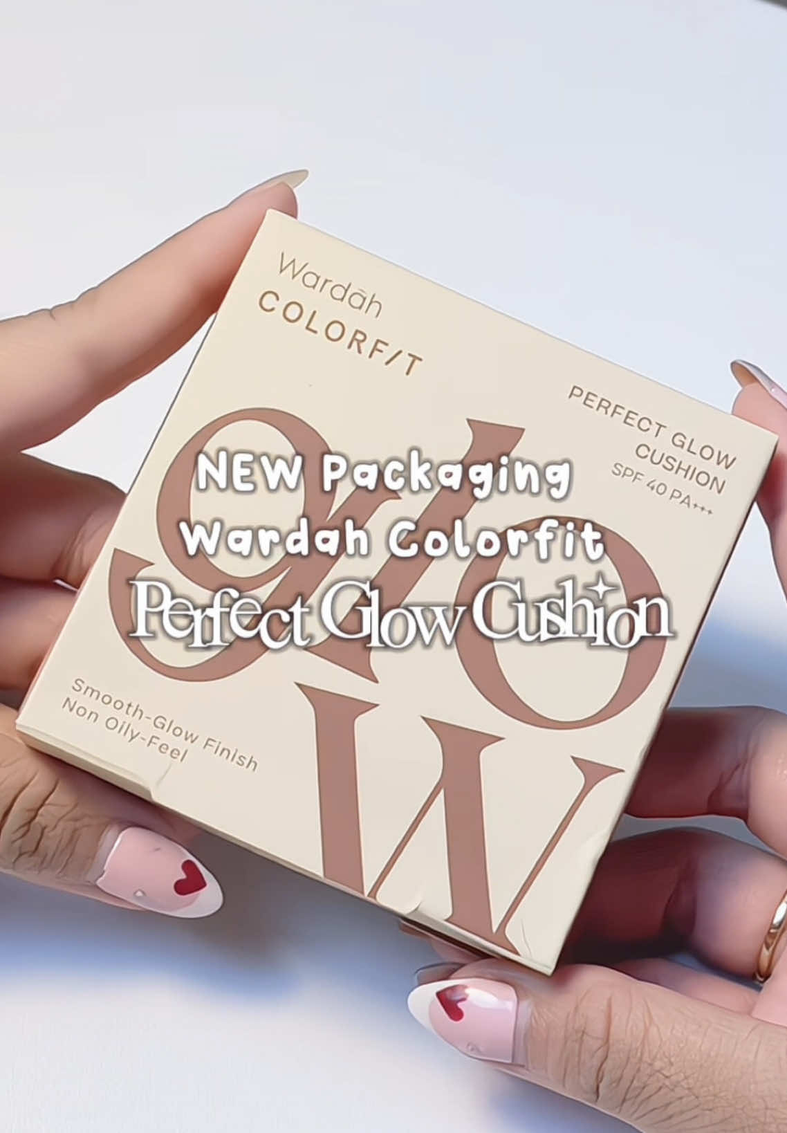 New packaging✨  wardah colorfit perfect glow cushion , formula baru wajib cobain 😍🫵  @Wardah Beauty Official #wardahcushion #rekomendasicushion #wardahcushionbaru 