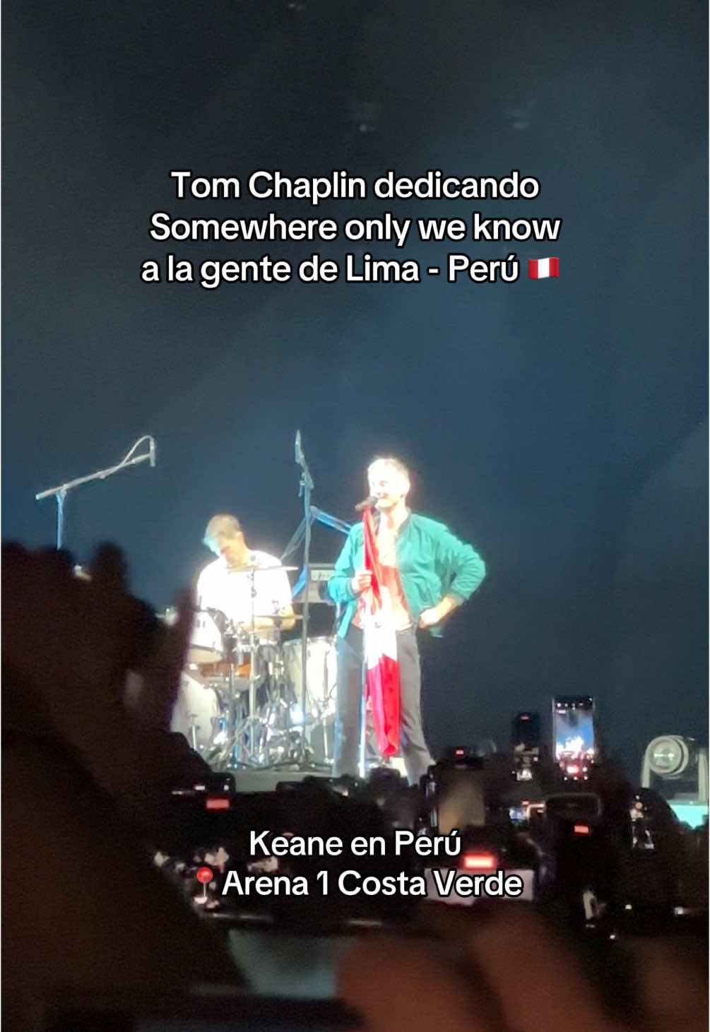 Keane en Lima - Perú 🇵🇪. Tom Chaplin dedicando la canción al público peruano. #keane #somewhereonlyweknow #keaneenlima #conciertosperu #conciertoslima #conciertos 