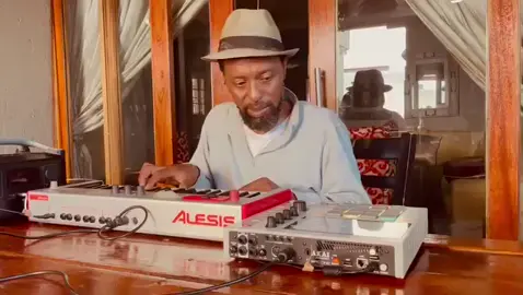 #victorduba#godeep#theexclusivedeephousesessions🎶 #fridayvibes#buddhadadj #godeephouse🏠❤️🔥 #time4house 