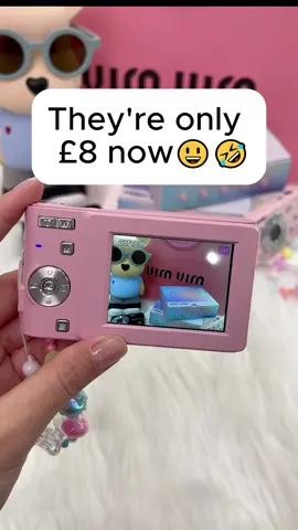 this camera is so cute i cant wait to make memories with it.