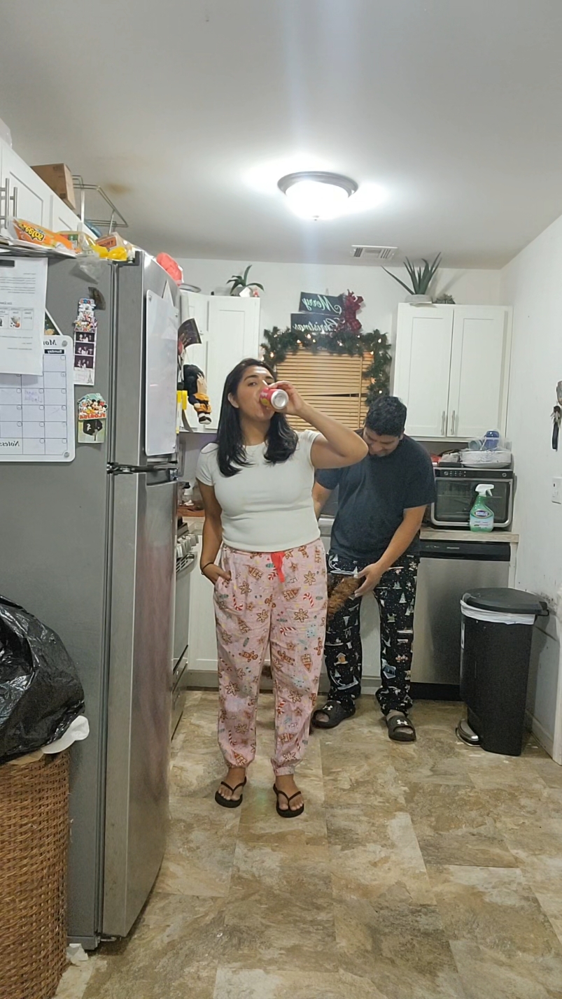 Quick house reset before heading to beddddd 🤣🙆‍♀️💖 I can't believe I'm an adult sometimes... #housereset  #resetwithme #sahmlifestyle  #resetday 