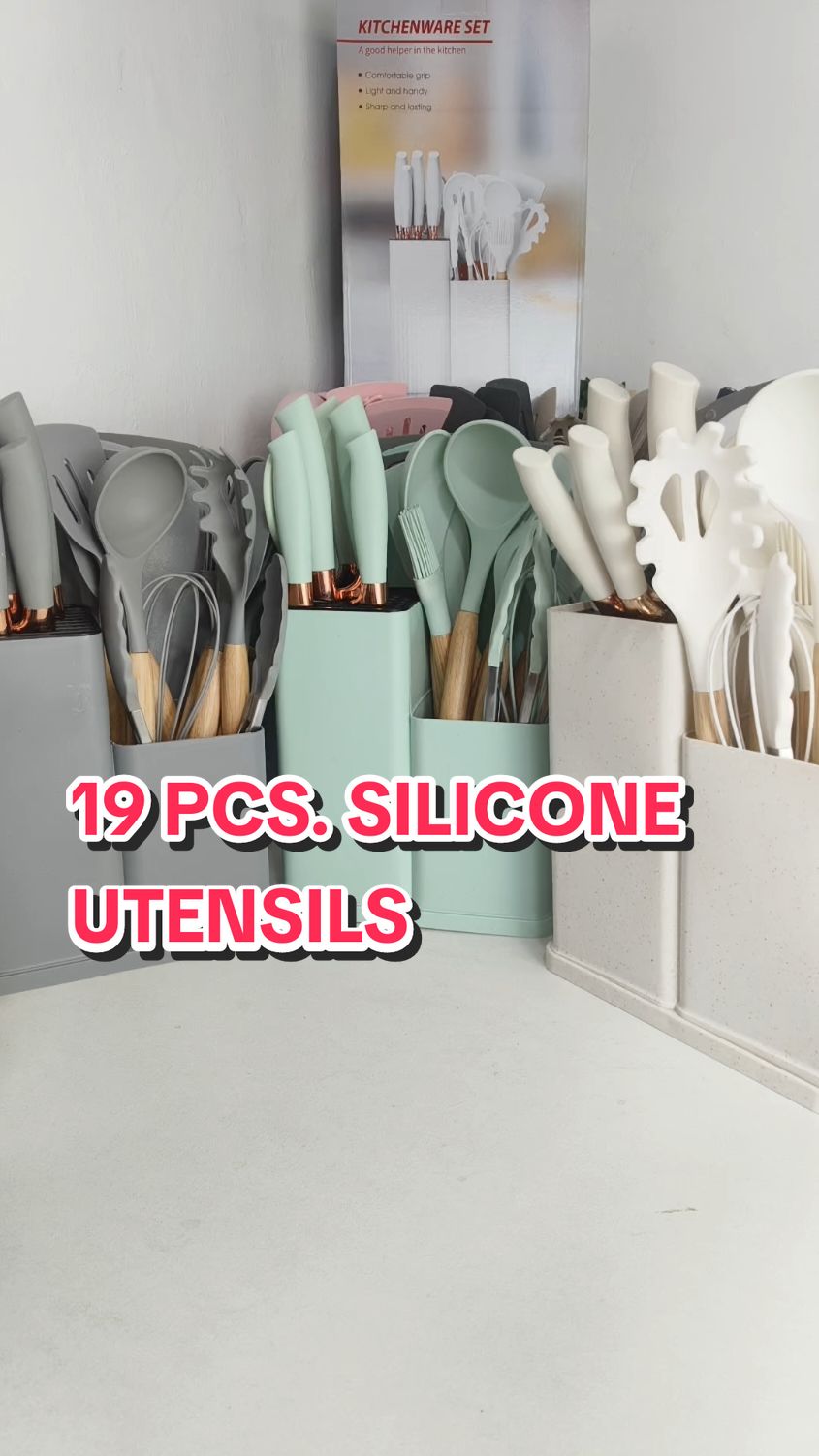 KIRA 19PCS silicone kitchen utensils set Spatula For Non Stick Pan Shovel Wooden Handle Cooking Tools Set Cutting Board #kitchen #fyp #homeessentials #kitchenknives #kitchenware #utensils #kira #cooking #dinnerware #knife #silicone 