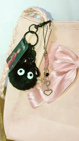 Dust bunnies ghibli #spiritedaway#hayaomiyazaki#studioghibli#cutekeychain#keychainsforyou 