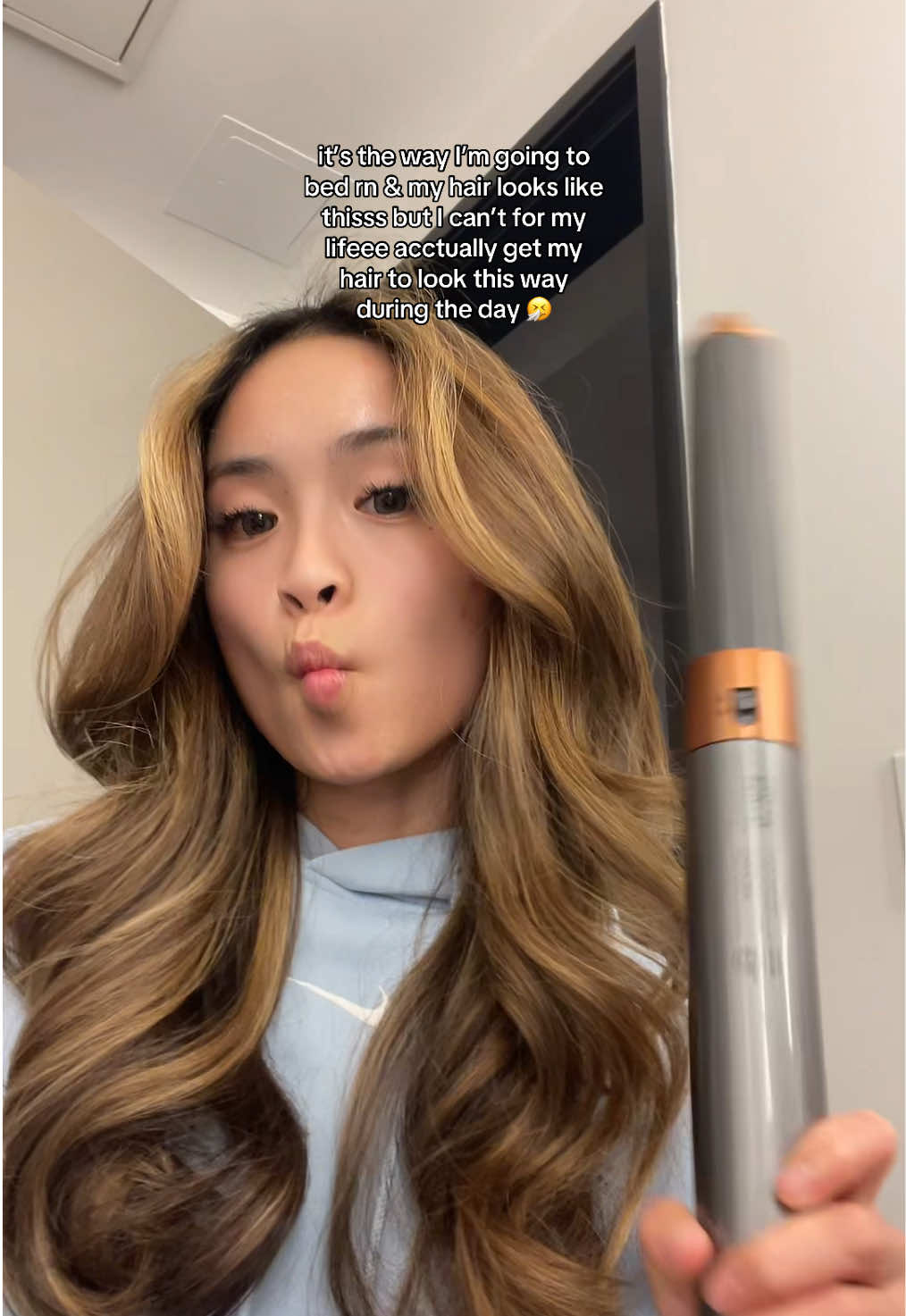 my dyson only wants to give me a cuteee blowout when I’m going to sleep 😭 #dysonairwrap #blowouthair #hairtok #blowouthair 