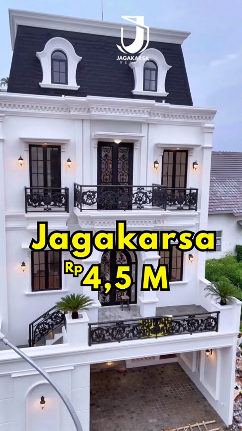 FOR SALE - JAGAKARSA  JAKARTA SELATAN Brand New Townhouse  One Gate System  24 Jam Keamanan Parkir Tamu Taman  Listrik Bawah Tanah Spesifikasi : RUMAH 3 LANTAl + Rooftop Luas Tanah : 115 m²  Luas Bangunan : 280 m²  4 + 2 Kamar Tidur 4 + 2 Kamar Mandi Carport 2 Mobil Instalasi Air AC dan Telepon Servis Area Listrik 3.500 Watt Kolam Renang Sertifikat : SHM & IMB HARGA: Rp. 4,5 M (nego) #rumahmodern #rumahbaru  #rumahjakartaselatan #fyp  #rumahjakarta #viralvideo 