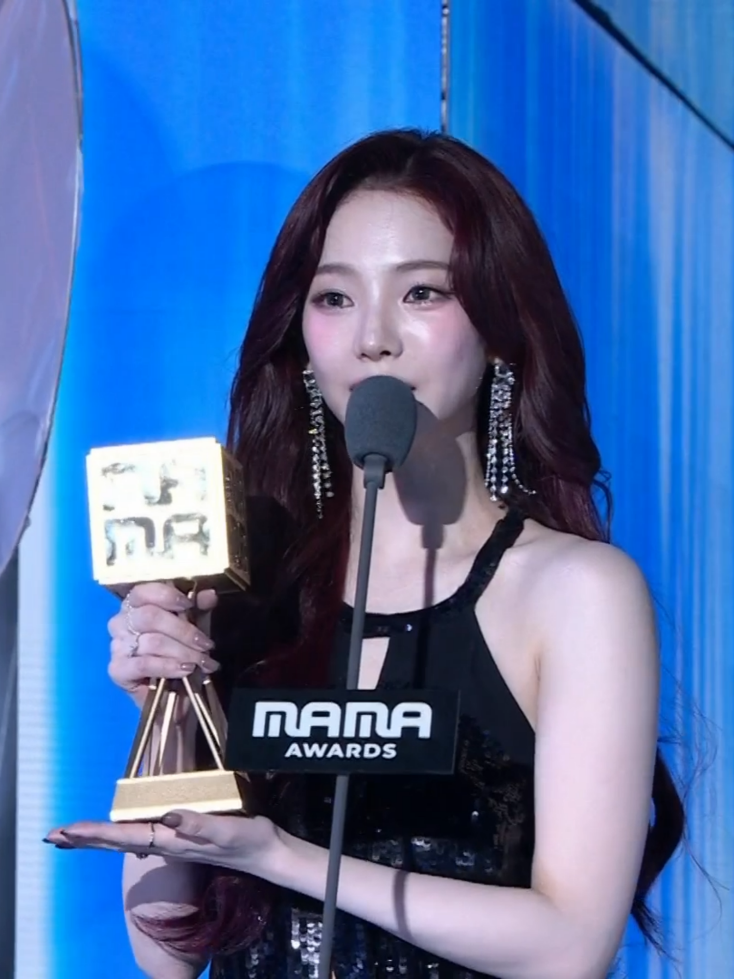 [#2024MAMA] FANS' CHOICE FEMALE TOP 10 #aespa #에스파 You made it! Presenting the Honorable winner!🏆 2024 MAMA AWARDS의 영광스러운 수상자를 소개합니다!🏆 BIG BLUR : What is Real? 2024 MAMA AWARDS #MAMAAWARDS #2024MAMAAWARDS