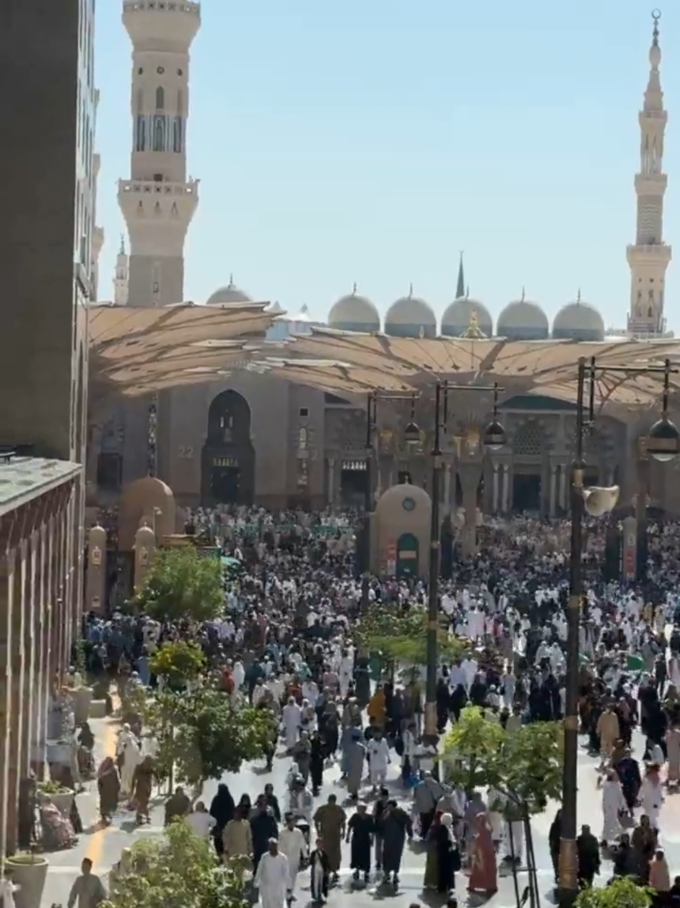 Suasana Masjid Nabawi selesai Shalat Jum'at