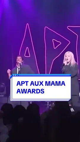 Rosé et Bruno Mars ont enflammé la scène des #MAMAAwards avec la toute première performance live de 'APT'. Une prestation légendaire qui a littéralement déchaîné la foule et marqué les esprits ! #2024MAMA #2024MAMAAWARDS #MNET #KPOP #ROSE #APT #BRUNOMARS  @Bruno Mars #CapCut 