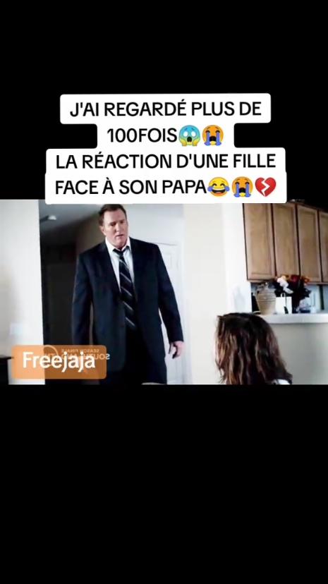 LA RÉACTION D'UNE FILLE FACE À SON PAPA😂😭💔 #film #comedie #videoviral #humour 