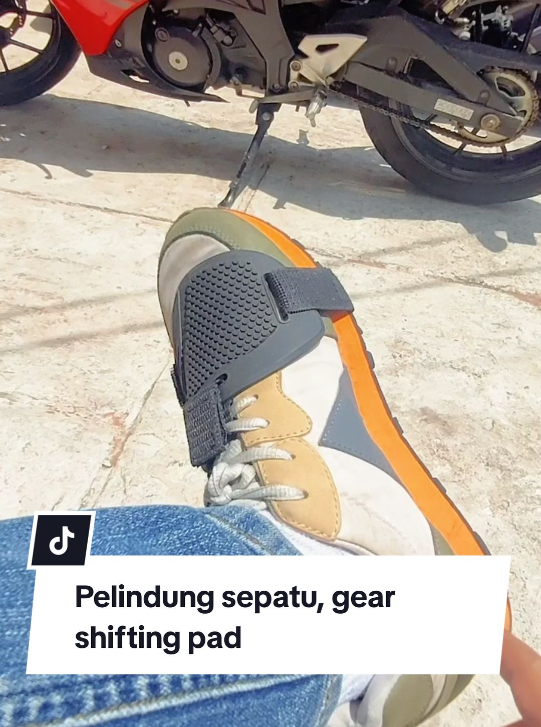 Pelindung sepatu pas oper gigi motor kopling #gearshifting #pelindungsepatu #promoguncang1111 