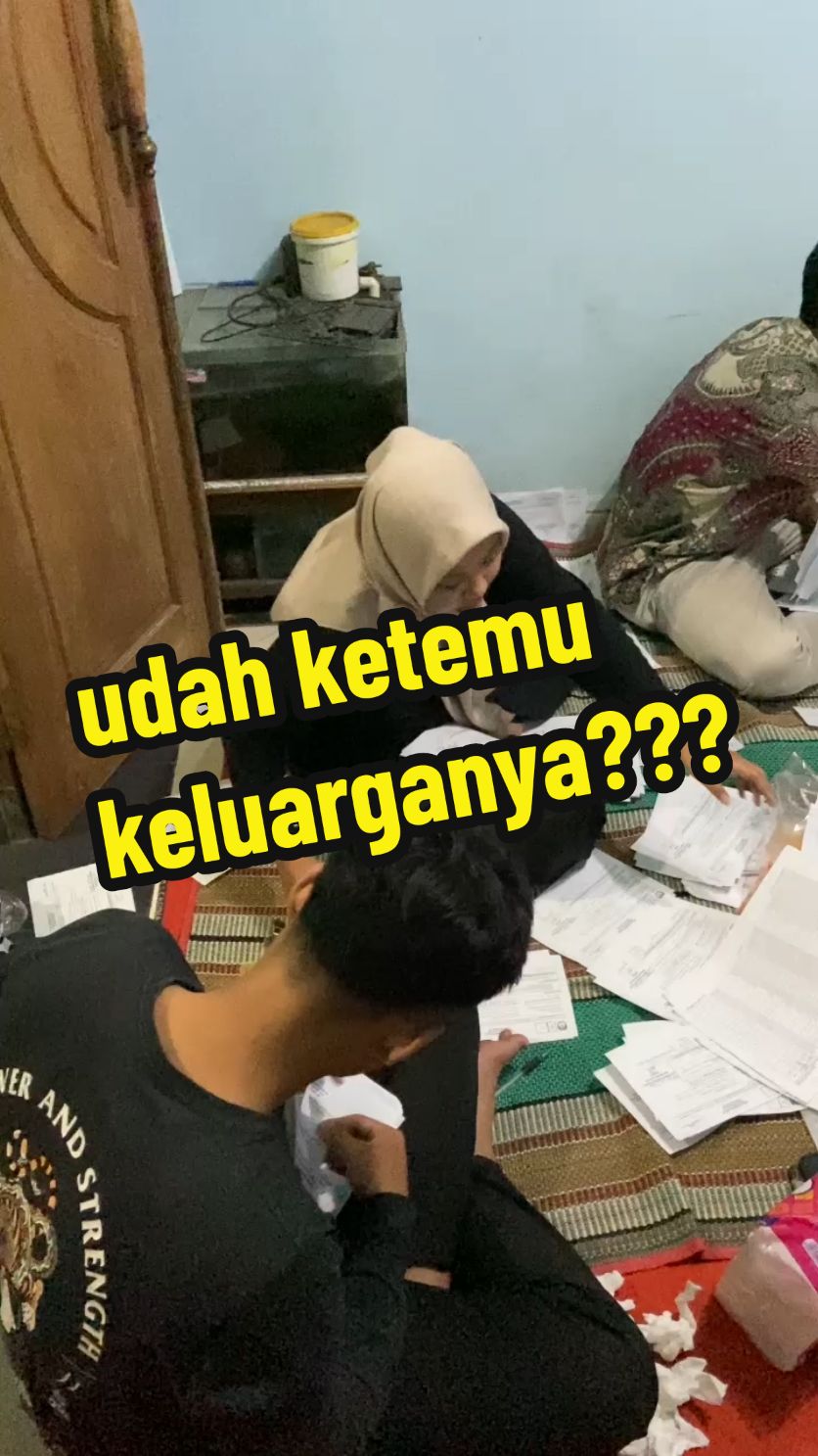 Berapa jam menyatukan  keluarga yang terpisah? #keluarga #keluargacemara #cpemberitahuan #kpps #kpps2024 #sirekap  #karanganyar24jam #solo24jam  #viral #beranda 