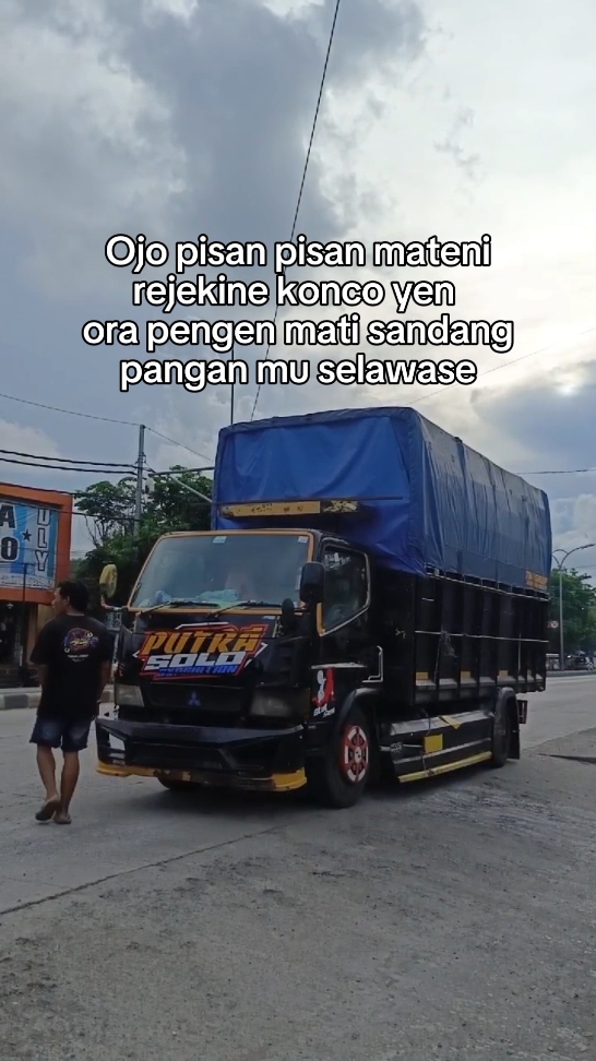 elingen #trukmaniaindonesia #trukmodifikasi #trukcabe #trukindonesia #trukquote #trukmania #truklovers #trukcakep #trukmbois #quotes  #trukcanter #beranda #fypage #trukmboismalangraya #trukmboiscommunity #truckdriver #story #storytruk #bahanswmu #fyp #foryou #quotes @teamgerakcepatt_ 