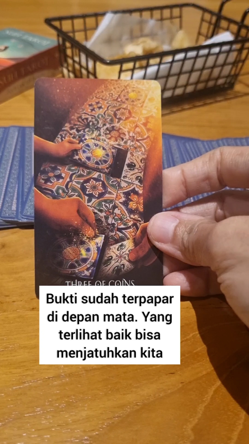 mendadak shock #fypage #toxic #tarotcards #gayatritarot #tarotcard #spirituality #tarotonline #tiktokviral  #karma #julid #pesansemesta #cinta #healing #motivasi #lawofattraction 