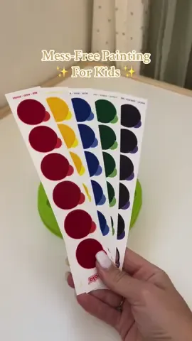 Fun mess-Free activity for your kids 🎨🤩 Must Have! #momfinds #kidsactivities #messfreepainting #momhack #toddlersoftiktok  #MomsofTikTok 