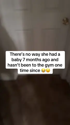 Its insane to think she had a baby 7 months ago and hasn’t been to the gym at all lmao #gymwear #leggingsoutfit #gymgirl #blackfridaydeals #blackfriday #workoutfit #cybermonday #tiktokblackfriday