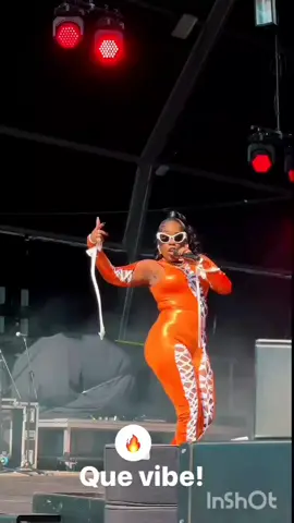 A primeira música dela🥹🥹