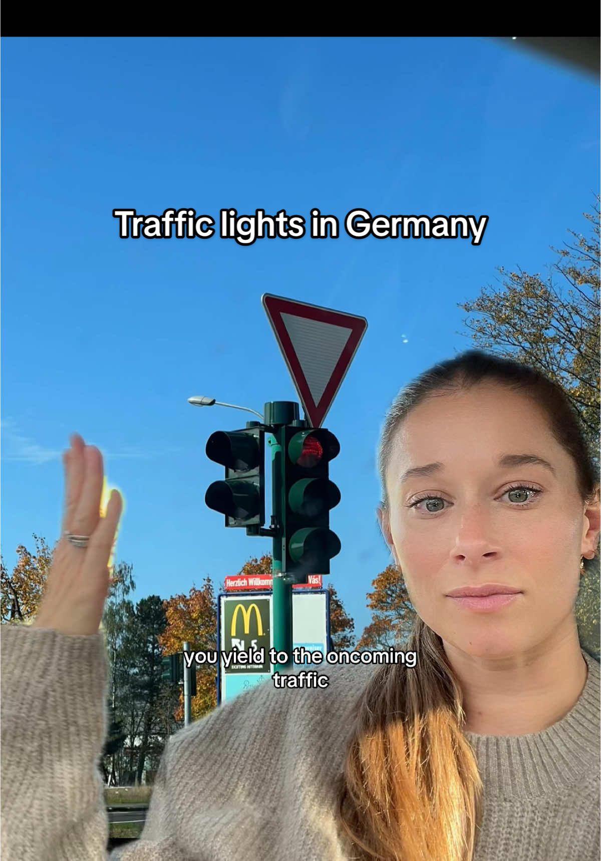 Is this only in Selb?  #germany #americanabroad #livingabroad #trafficlights #drivingingermany #livingingermany #americaningermany 